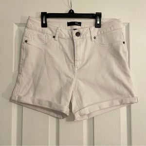 1822 White Denim Jean Shorts
